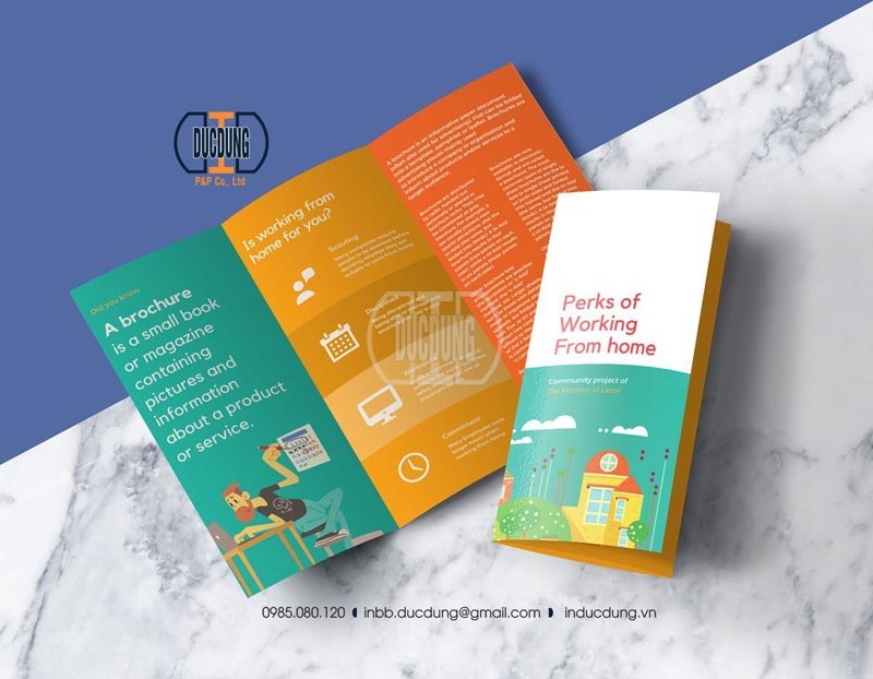 Brochure là tờ gấp khổ nhỏ, mang đến nhiều lợi ích marketing